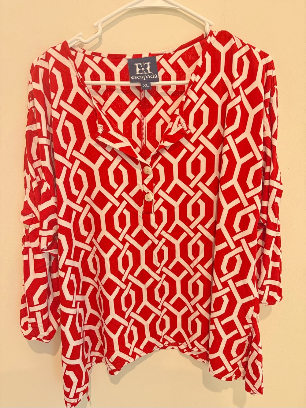 Escapada Red & White Geometric Button-Up Tunic XL